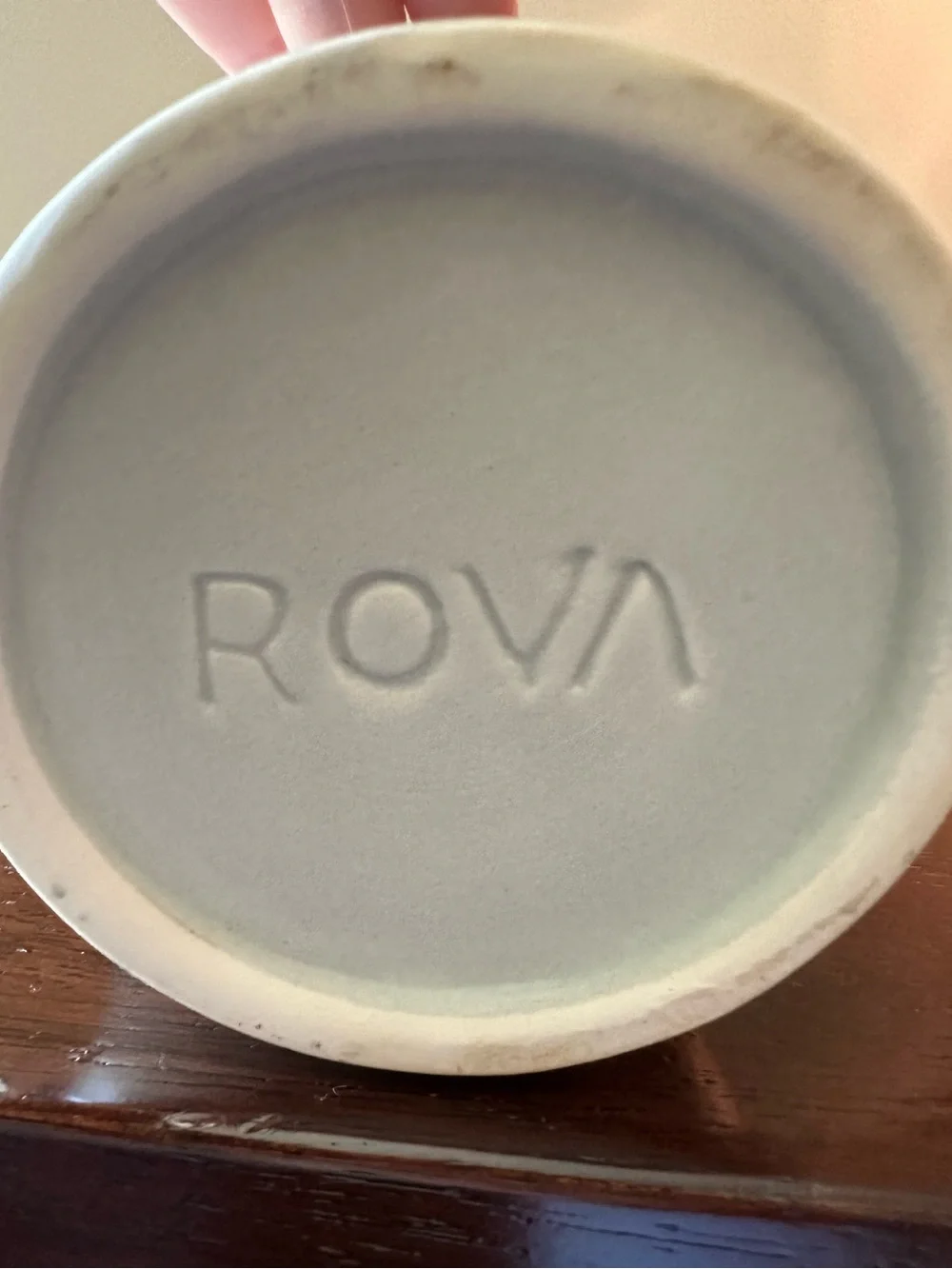Roya Pottery light blue